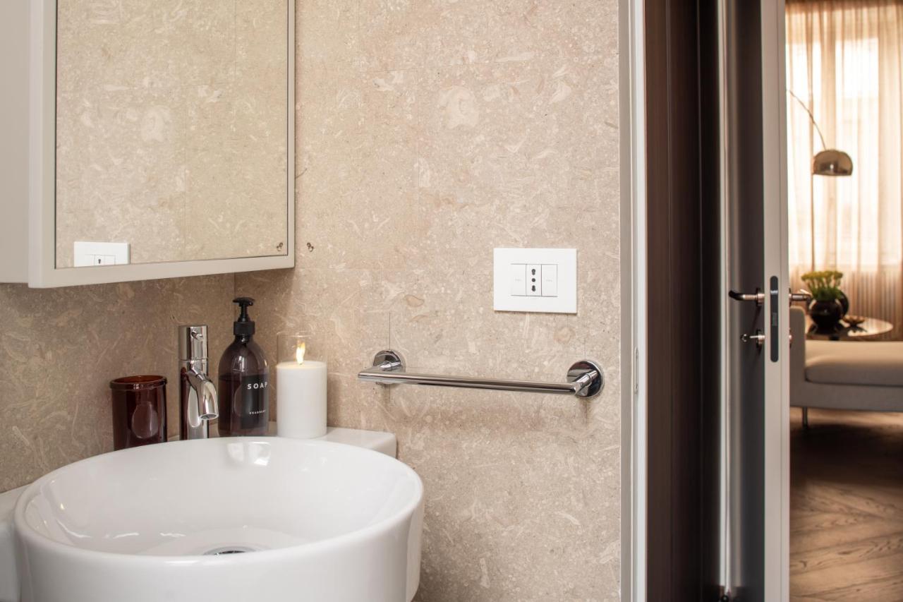Sant'Ambrogio Luxury Apartment R&R Mailand Exterior foto
